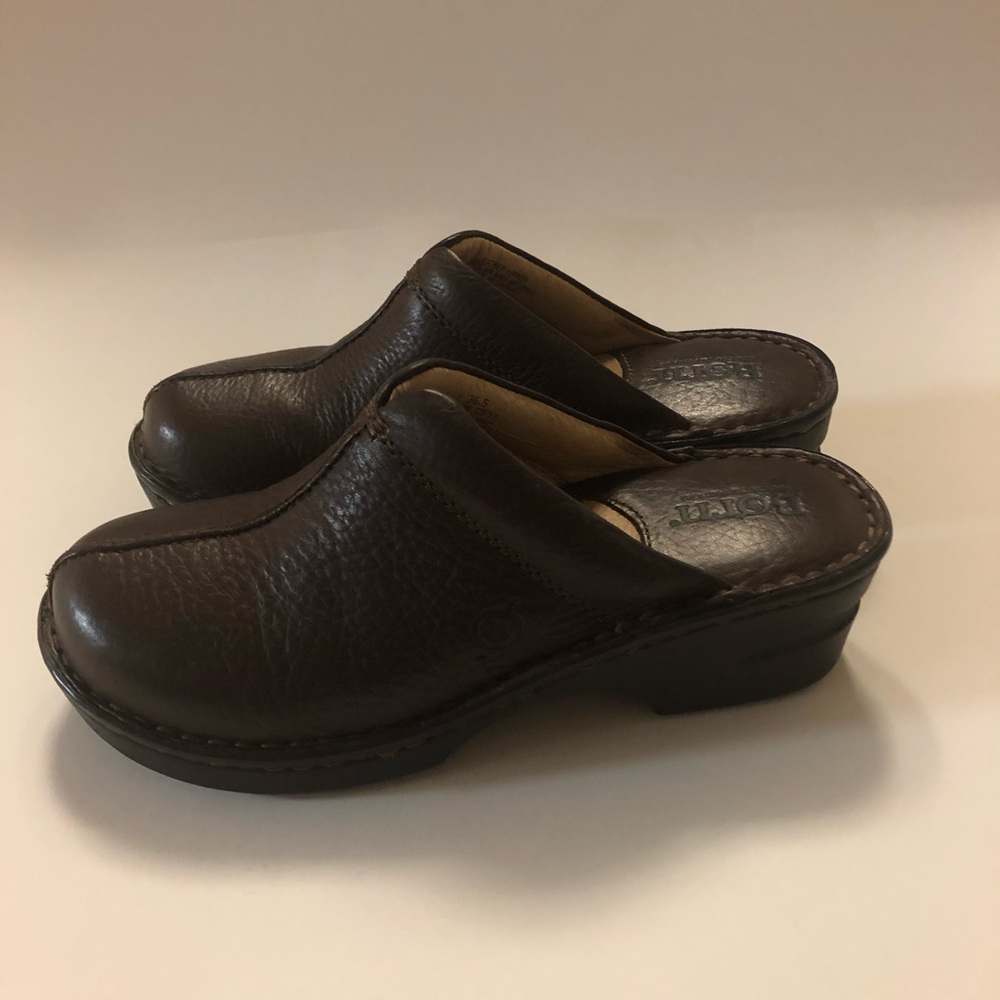 Born Brown Split Toe Mule Shoes - Size 6